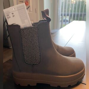H&M Toddler girls size 10 brown boots NWT